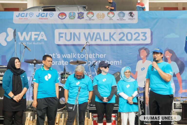 Ribuan Anak Meriahkan Walk For Autism di UNESA, Suguhkan Berbagai Aksi Panggung dan Kegiatan