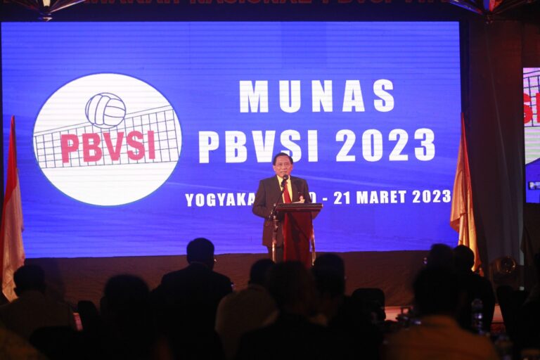 Imam Sudjarwo Terpilih Secara Aklamasi Sebagai Ketua Umum PP. PBVSI