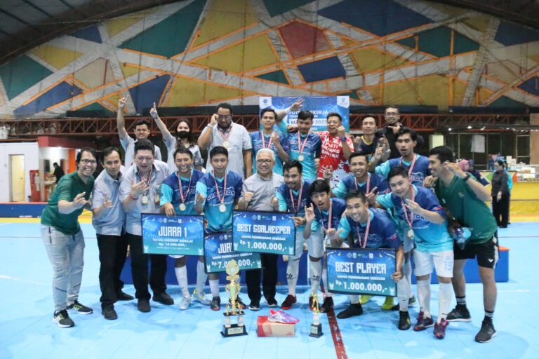 Tim Futsal PT  Surya Madistrindo Juara Futsal Antar Pekerja 2023