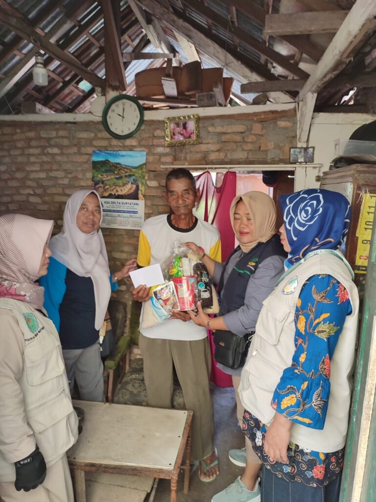 Tebar Keberkahan Ramadan, Pilar Sosial Kota Malang Bagikan Bantuan