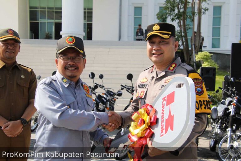 Amankan Pemilu Serentak, Pemkab Pasuruan Hibahkan 24 Motor Trail ke Polres Pasuruan