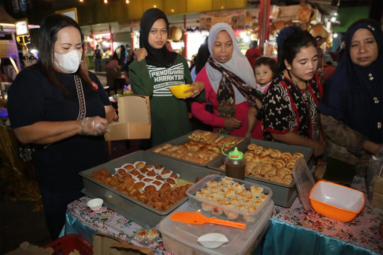Pemkot Surabaya Upayakan Seluruh UMKM Mamin Miliki Sertifikasi Halal