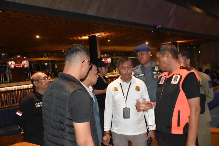 Satpol PP Surabaya Temukan Kelab Malam yang Jual Mihol saat Ramadan