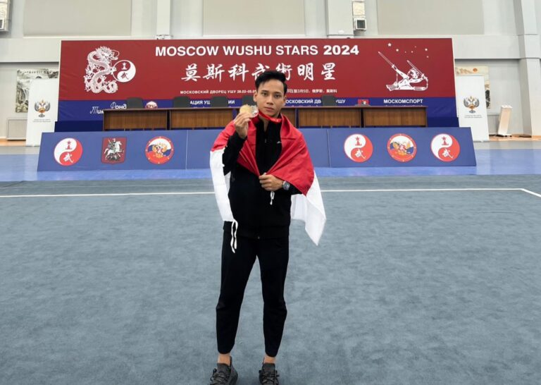 Mahasiswa UNESA Boyong Emas dan Perak dalam Kejuaraan Wushu di Rusia