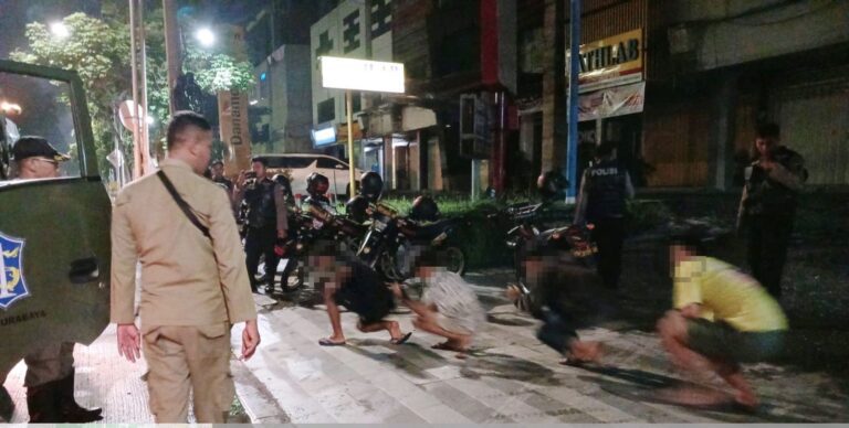 Satpol PP Surabaya Amankan 9 Anak Usai Terjaring Balap Liar Sepeda Angin saat Ramadan
