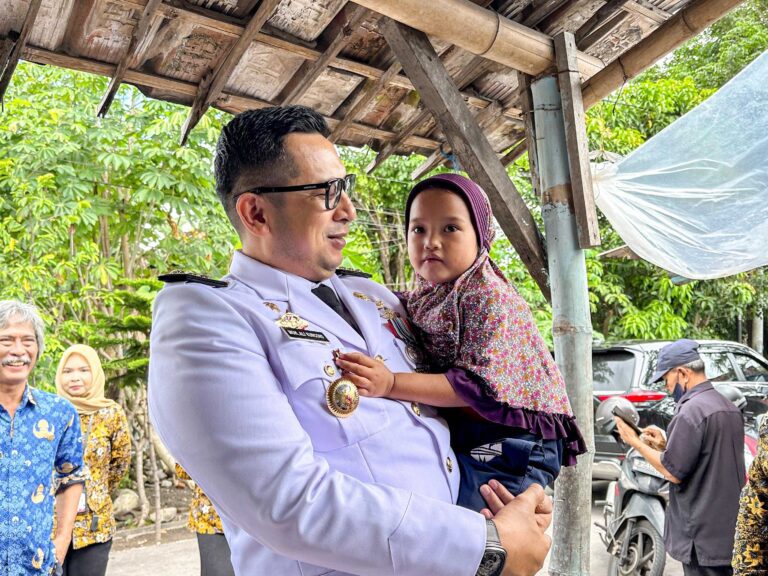 Peringati Hari Otoda XXVIII, Pemkot Mojokerto Berikan Bantuan bagi Balita Stunting