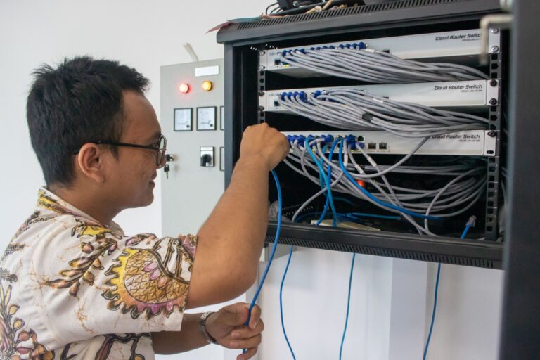 UNESA Siapkan 1.098 Unit Komputer Sambut 23.719 Peserta Tes UTBK 2024