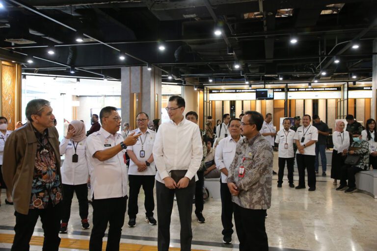 Kemenpan RB Jadikan Surabaya Percontohan dan Tempat Belajar WBK dan WBBM