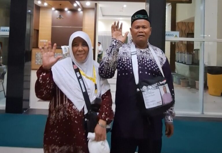 Pencari Rumput di Lamongan Wujudkan Impian Istri Naik Haji