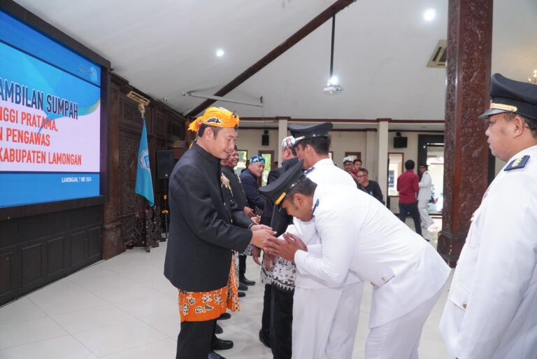Lantik Lima Puluh Pejabat, Bupati Lamongan Ajak Tingkatkan Sinergisitas