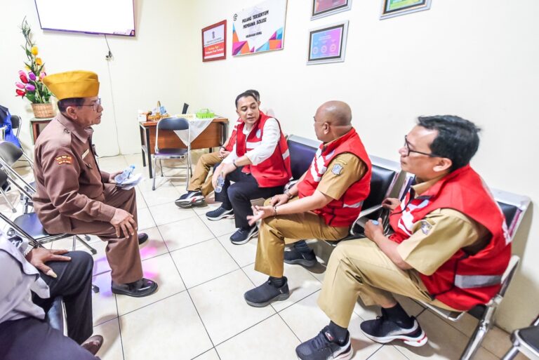Cegah Penyalahgunaan Data dan Bantuan, Pemkot Surabaya Tertibkan Puluhan KK dalam Satu Rumah