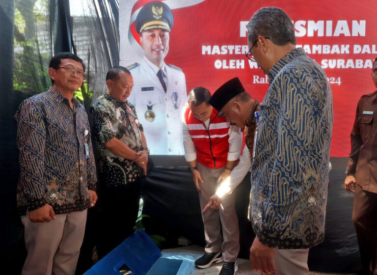 Wali Kota Eri Cahyadi Resmikan Master Meter di Tambak Dalam, Ratusan Warga bisa Nikmati Air PDAM Setelah 20 Tahun