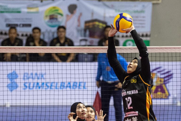 Juara Bertahan Putri Takluk Atas Popsivo yang Belum Terkalahkan