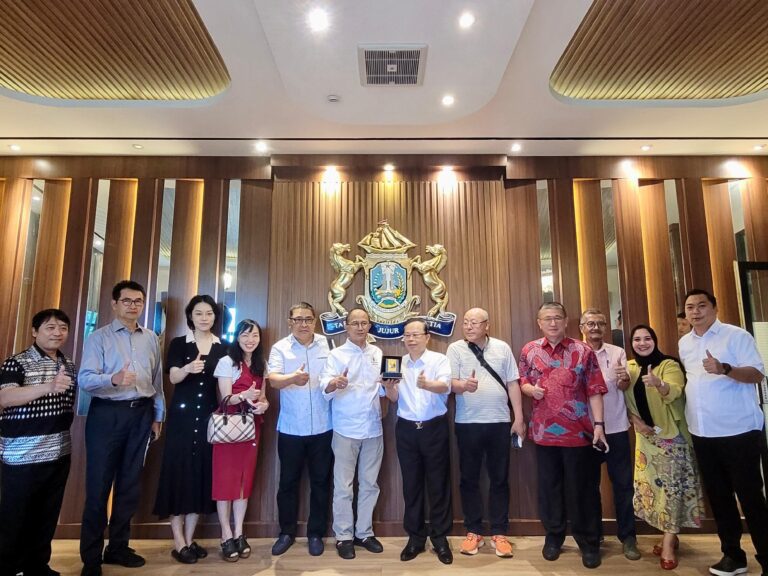 Ketua Dewan Eurasia Internasional Tawarkan Kerjasama Tiga Sektor ke Kadin Jatim