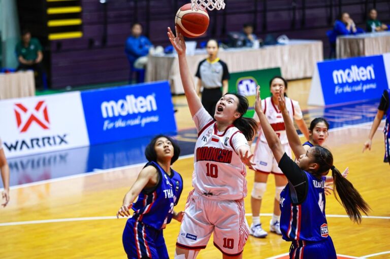 Semangat Juang Pemain Timnas Basket U-18 Putri Luar Biasa saat Melawan Thailand
