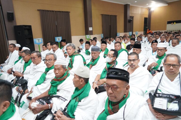 Tujuh Jemaah Haji Asal Embarkasi Surabaya Wafat di Tanah Suci