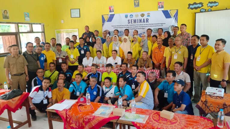 Prodi S2 Pendidikan Olahraga FIKK UNESA Gandeng Diknas Kab. Probolinggo Dalam PKM Edukasi Penulisan Artikel Ilmiah dan Publikasi Bagi Guru PJOK