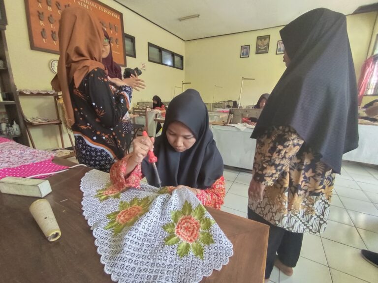 Bekali Disabilitas Rungu Wicara, agar Bangun Kemandirian Sosial