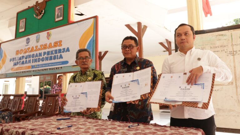 Lindungi Pekerja Migran, Pemprov Jatim, Kemnaker Dan Pemkab. Jember Inisiasi Kerjasama Layanan Pelindungan Yang Sinergis – Melengkapi