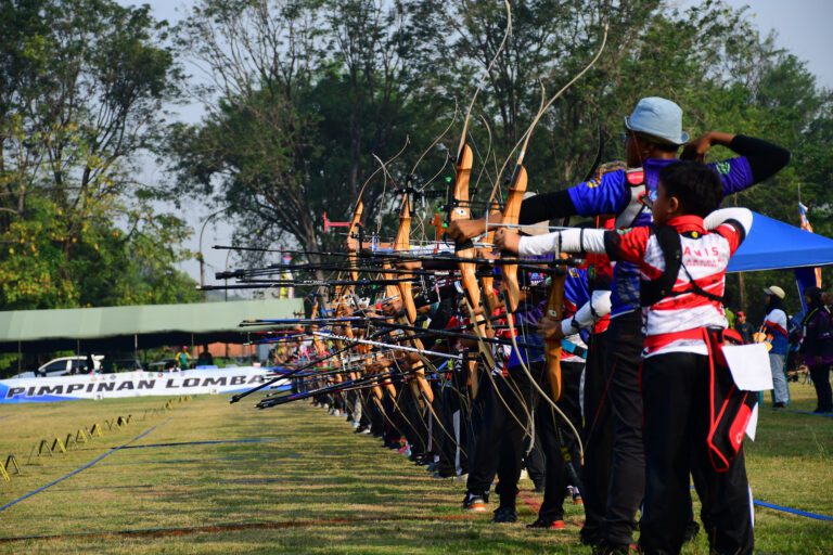 Ratusan Atlet Panahan Berlaga di Barebow 20 M dan Nasional U-13 Kasal Cup 2024