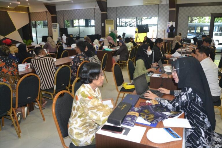 Diskop UKM Jatim Kurasi Produk KUKM Jawa Timur