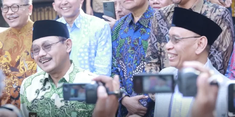 UNAIR Mengangkat Kembali Prof BUS sebagai Dekan FK