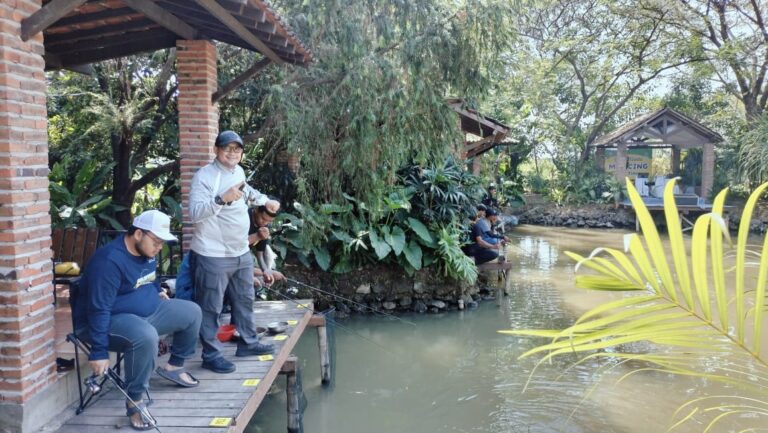 Sinergi DPRD dan Disbudpar Jatim: Ratusan Pemancing Lokal Adu Skill Monstero Fishing Park Sidoarjo