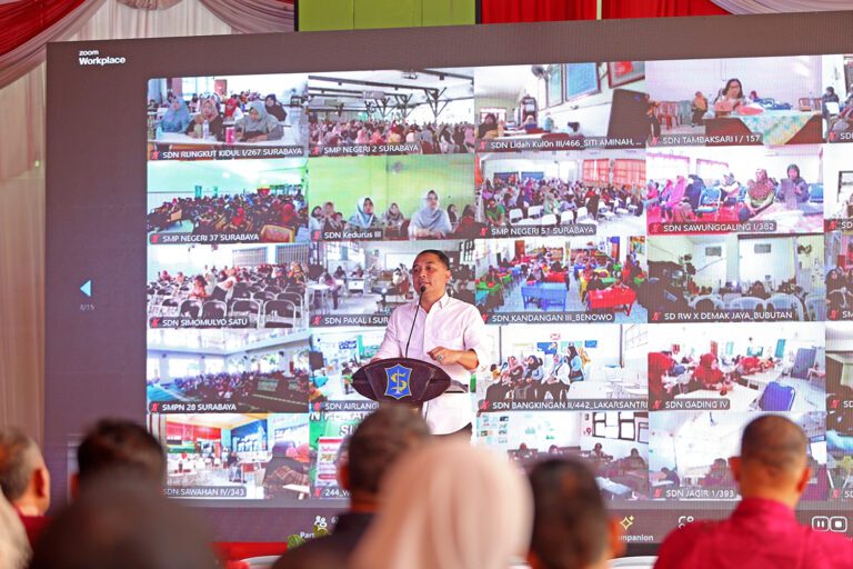 Wali Kota Eri Gelar Masa Orientasi bagi Ribuan Orang Tua, Minta Jaga Kesehatan Mental Peserta Didik