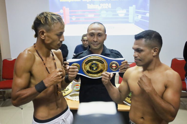 Jangan Lewatkan Pertandingan Tinju Perebutkan Piala Wali Kota di Alun-Alun Surabaya