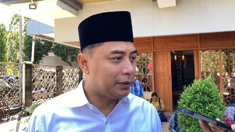 Hari Pertama MPLS, Wali Kota Eri Cahyadi Tegaskan Tidak Ada Perbedaan Siswa Sekolah Negeri dan Swasta