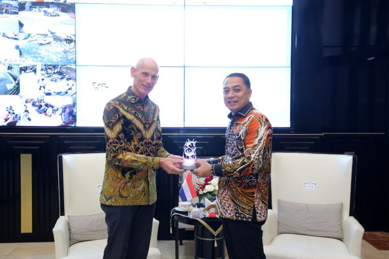 Terima Kunjungan Dubes Belanda, Wali Kota Eri Jajaki Peluang Kerjasama Pengembangan Kota Lama dan Makam Peneleh Surabaya
