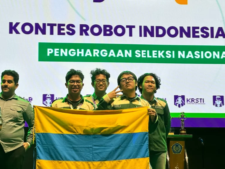 Kontingen Robotika UNAIR Raih Juara 3 di Kontes Robot Indonesia
