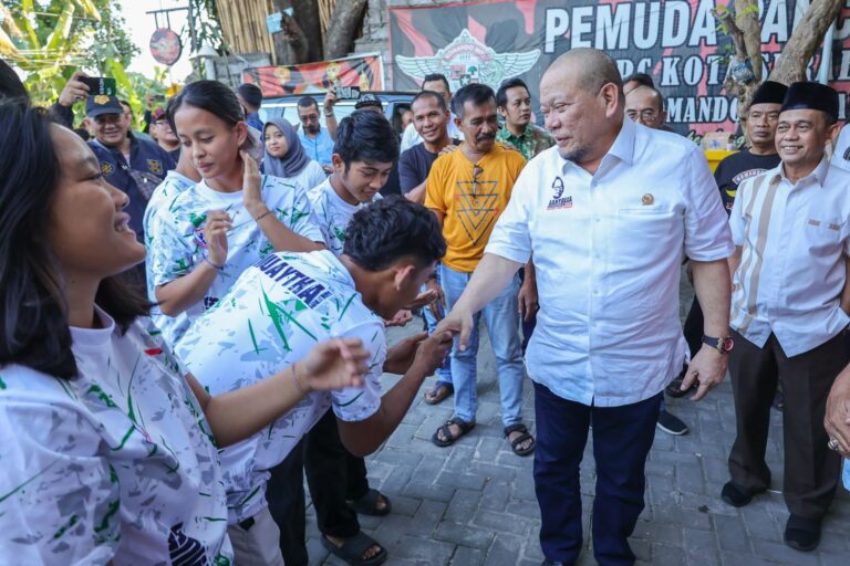 Tinjau Pemusatan Atlet Muaythai untuk PON Aceh-Sumut, Ketua DPD RI Optimis Kontingen Jatim Pertahankan Predikat Juara Umum