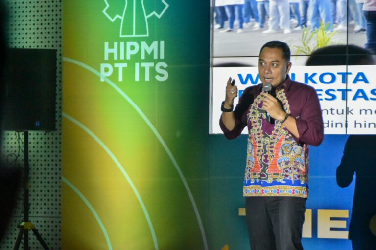 Wali Kota Eri Ajak Mahasiswa ITS Kembangkan Teknologi untuk Pembangunan Berkelanjutan