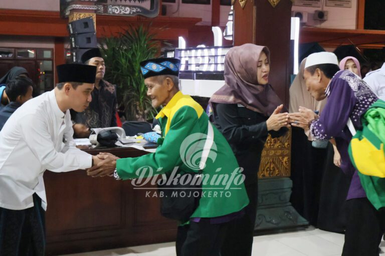 Pemkab Mojokerto Sambut Kedatangan 366 Jemaah Haji