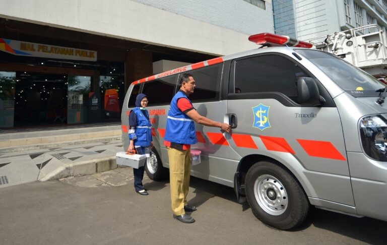 Pemkot Surabaya Sediakan 1 Kelurahan 1 Ambulans 1, Layani Antar-Jemput Pasien Berobat Gratis!