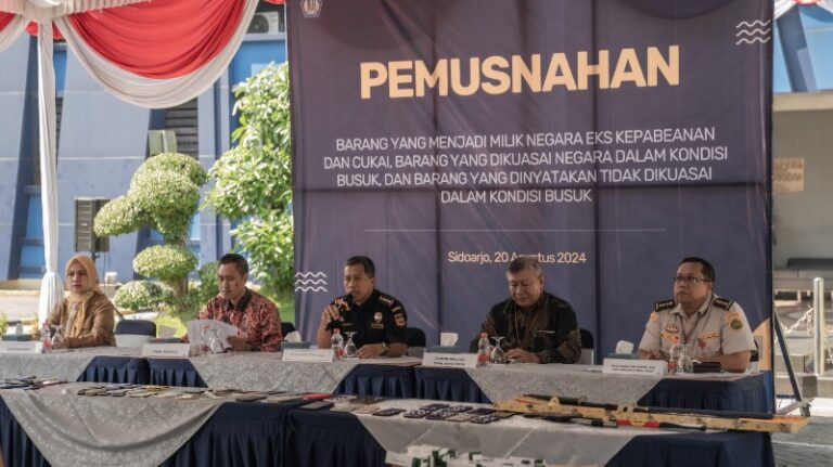 Bea Cukai Juanda Musnahkan Barang Tak Memenuhi Ketentuan Pembatasan Impor