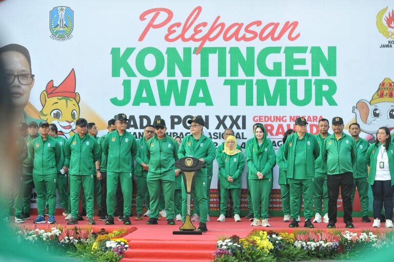 Lepas Atlet Jatim Menuju PON XXI Aceh-Sumut, Pj. Gubernur Adhy Optimis Bawa Pulang Juara Umum