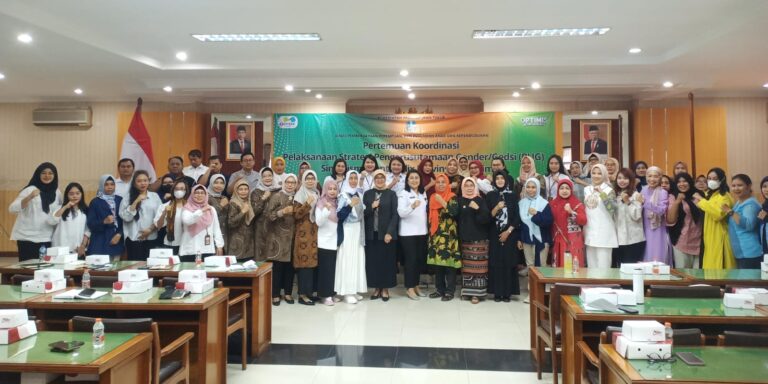 DP3AK  Jatim Rakor Stategi Pengarusutamaan Gender/GEDSI (PUG) Sinergisme Pentahelix