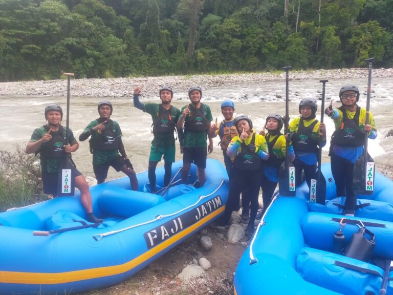 Atlet Arung Jeram Terus Genjot Latihan di Sungai Alas Aceh