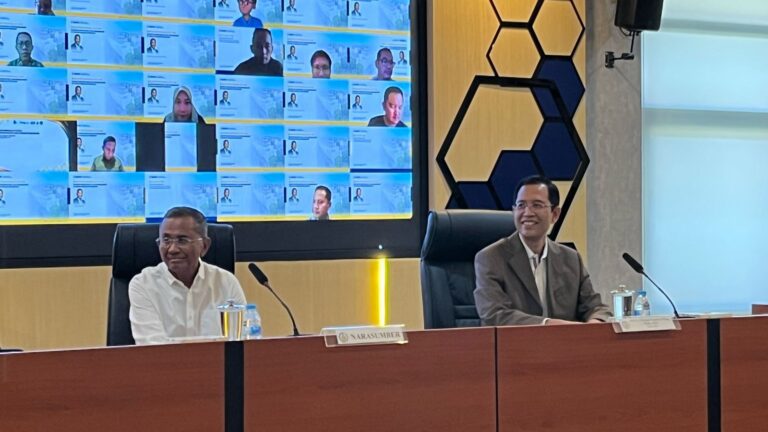ITS Tanamkan Nilai Kemanusiaan Lewat Semester Opening Lecture Bareng Dahlan Iskan