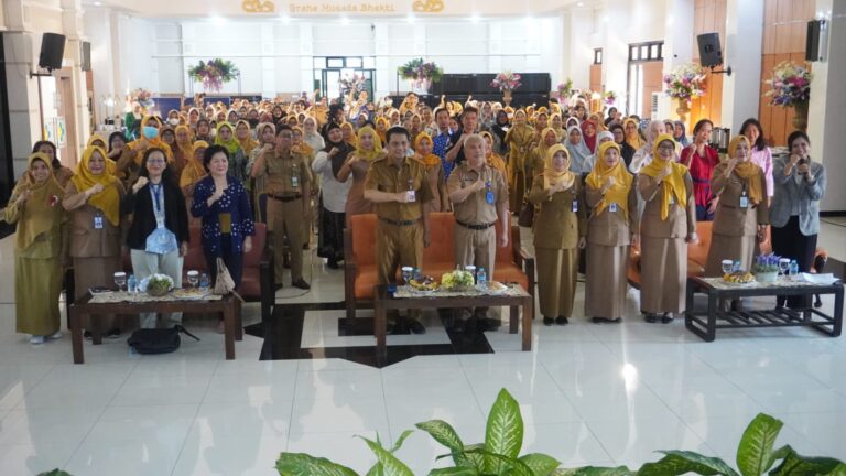 Kadinkes Prov Jatim : ASI Adalah Makanan Terbaik Bagi Anak