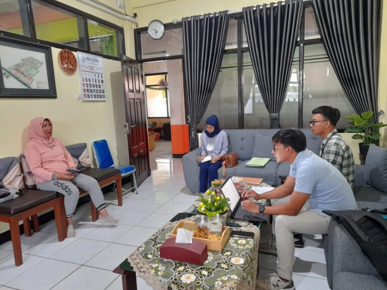 Dinsos Jatim Laksanakan Monev Jaminan Kesehatan di UPT PSBR Jombang: PM Terkendala NIK dan PBI JKN