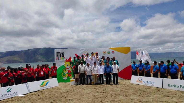 Tim Voli Pantai Putra Jatim1 Raih Perak di PON XXI/2024