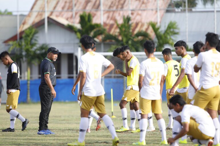PON XXI 2024 : Tim Sepak Bola PON Jatim Siap Hadapi Situasi Terburuk