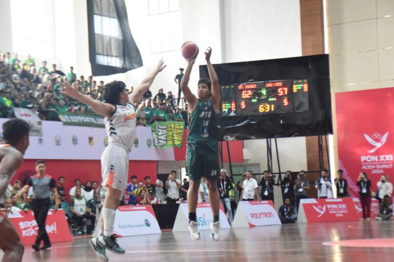 Basket Putra dan Putri Jatim Raih Perak