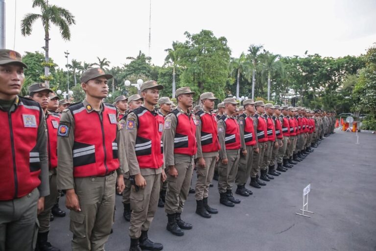 Jaga Ketertiban Masyarakat Saat Malam Hari, Anggota Satpol PP Surabaya Alami Insiden Kekerasan