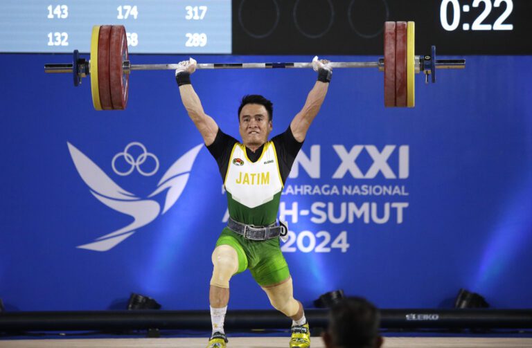 Angkat Besi Jatim Raih Tiga Perunggu di Hari Pertama