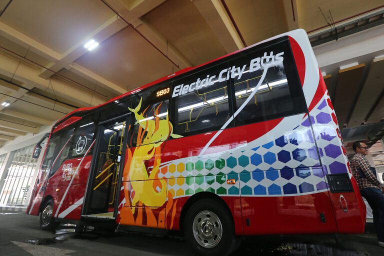 Dishub Surabaya Tambah 11 Unit Bus Listrik dan 32 Feeder Wara Wiri, Ini Rutenya