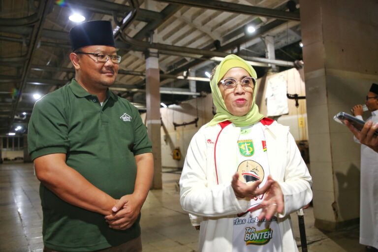 PJs Wali Kota Restu Novi Pastikan Proses Penyembelihan di PD RPH Sesuai Prosedur dan Syariah